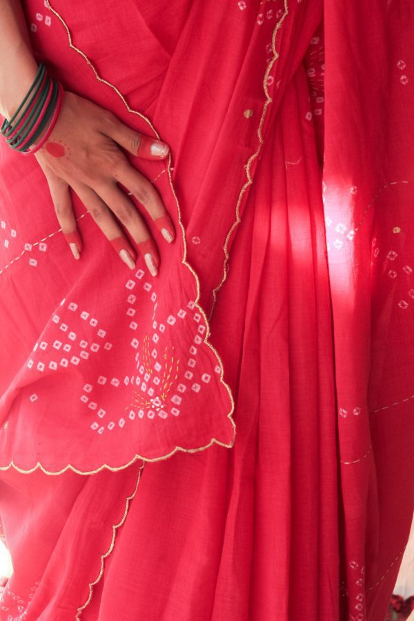 Devi Red Bandhej Saree - Image 4