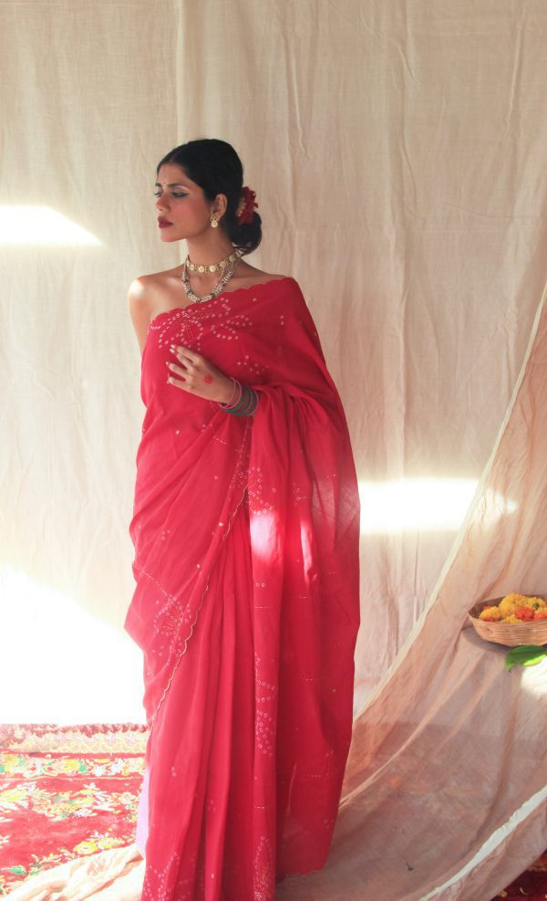 Devi Red Bandhej Saree - Image 2